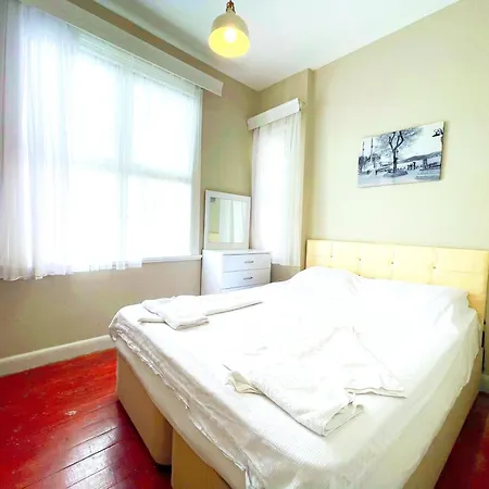 Hkn Large Four-bedroom House In A Location2 Апарт-отель 4*