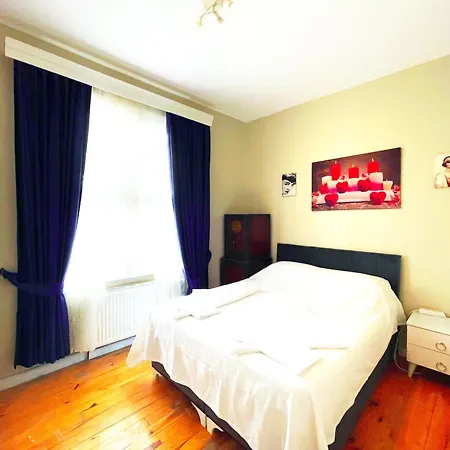 Hkn Large Four-bedroom House In A Location2 Стамбул